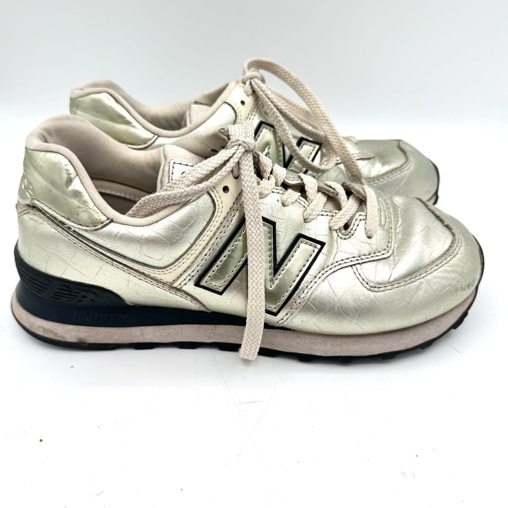 New Balance silver/gold and Black Sneakers - Picture 3 of 7